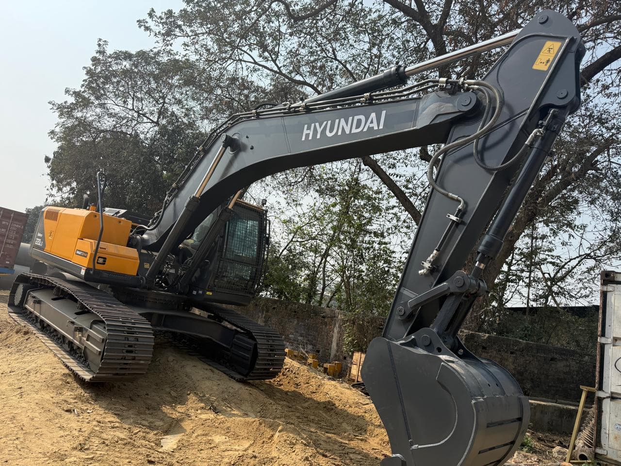 Hyundai Excavator Import & Clearance